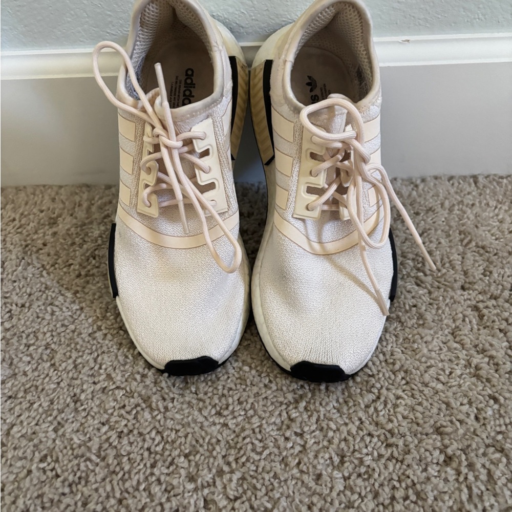 Adidas Women's Beige Sneakers